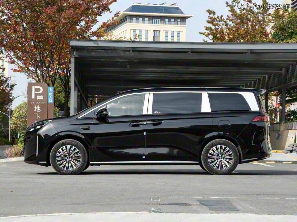 比亞迪插混MPV上市!限時(shí)19.68萬(wàn)起配激光雷達(dá),純電續(xù)航超200Km