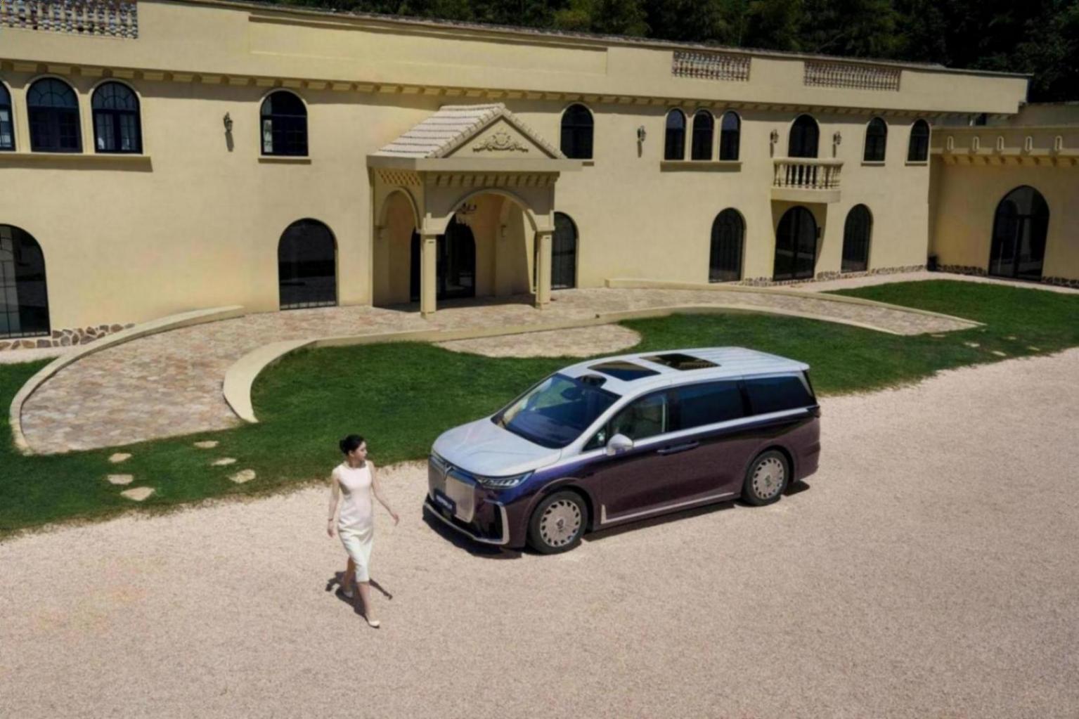 嵐圖夢想家山河售70.99萬元,超豪華MPV的“中國式表達”